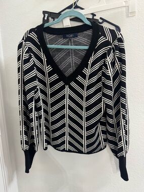 Rachel Black & White Chevron V-Neck Sweater
